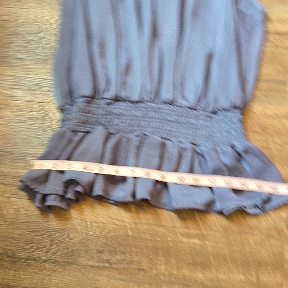 Glam Blue Gray Smocked Sleeveless Blouse Size Small Feels Like Silk - Picture 10 of 10